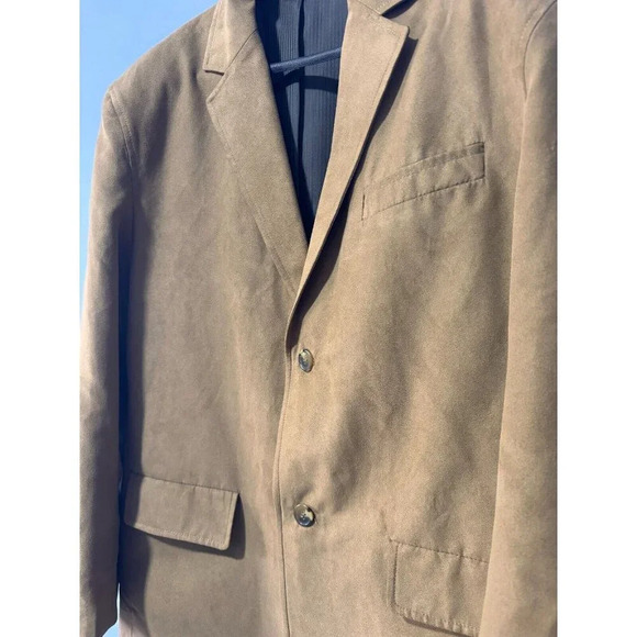 Roundtree & Yorke size Large mens tan sports coat - Picture 2 of 6
